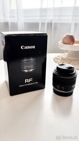 CANON RF 24 MM F1.8 MACRO IS STM