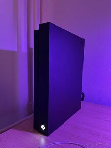 Xbox one x 1tb