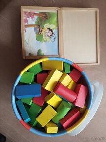 Drevené vkladačky, obrázkové kocky a puzzle