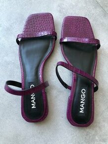 Nove sandalky - 1