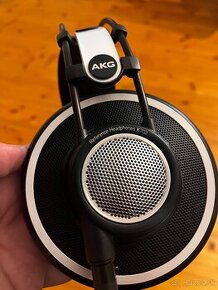 Predam referenčné otvorené slúchadlá AKG K702