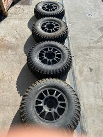 Can Am Maverick Predám pneu MAXXIS 32x10 R15, 30x10 R15