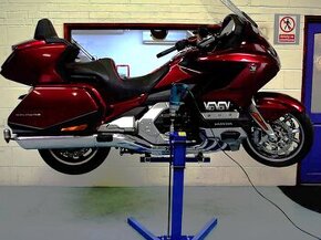 Zdvihák Honda GL1800 Gold Wing