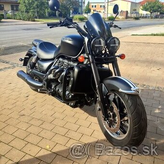 Triumph rocket 3 roadster - 1