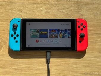 Nintendo Switch + originálne príslušenstvo + hry