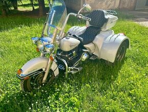 HARLEY DAVIDSON TRIKE GLIDE - 1