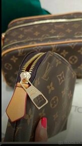 Kozmetické tašky Louis Vuitton , dvojset