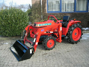 Traktor Kubota B1-17