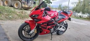 Honda cbr 600 rr