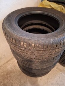 Continental 215/65 R16 celoročné