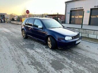 Golf 4