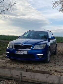 Škoda Octavia 2 FL RS Race Blue - 1