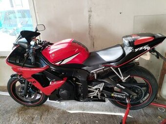 Yamaha R6