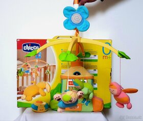 Chicco hudobný kolotoč nad postieľku s ovládačom + hračky - 1