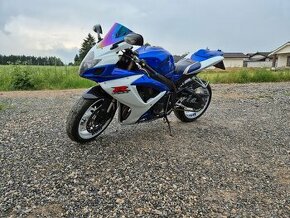 Suzuki GSX-R - 1