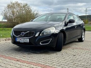 Volvo S60 D3 2011