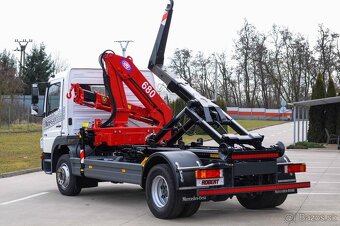 MERCEDES ATEGO 15T HÁKOVÝ NOSIČ KONTAJNEROV HYDRAULICKÁ RUKA