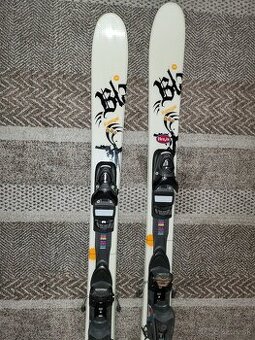 Predam snowblade, funski, kratke lyze pre dospelych