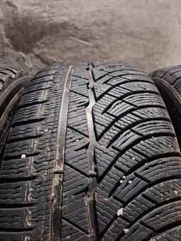 PNEUMATIKY MICHELIN 245/45 R17