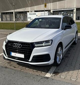 Audi Q7 S-line