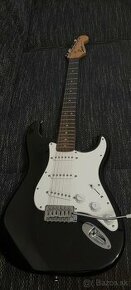 Fender Squier Stratocaster + Combo Fender Frontman 10G