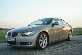 BMW rad 3 e92 330i - 1