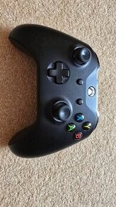 Predam xbox one ovladac original