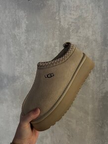 Ugg tazz platform