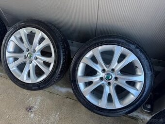 Skoda 5x112 r17 225/45 r17