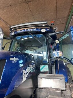 New Holland T7