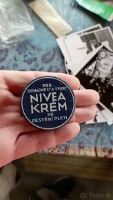 Plechovka Nivea stará