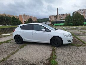 Opel Astra - 1