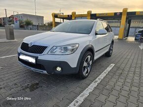 Škoda Octavia Scout 2