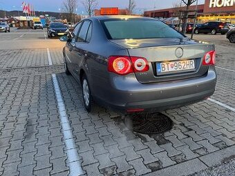 VW JETTA 1.6MPI benzín