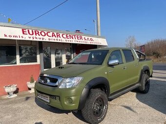 Toyota Hilux DC 3.0 D-4D Sol 4x4