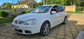 Volkswagen Golf 5 - 1