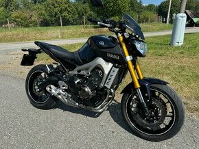 YAMAHA MT-09 6/2014 KOUPENA NOVÁ V ČR PO SERVISE - 1