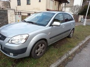 Na predaj auto Kia Rio- nové rozvody, brzdy, STK a EK, ťažné