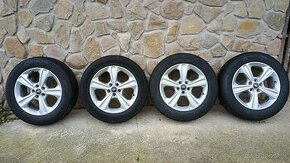 Zimné pneu 235/55 R17 , Disky originál Ford Kuga