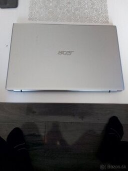 Acer A315-35 strieborný