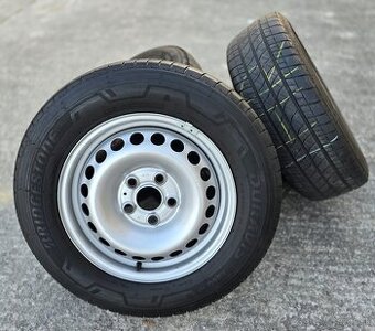 PLECHOVÉ DISKY 5x120 R16 S PNEU 215/65 R16C