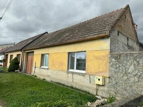 PREDÁM rodinný dom na rekonštrukciu v obci Doľany