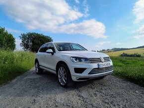 VW Touareg II 3.0 V6 TDI 4MOTION - 1