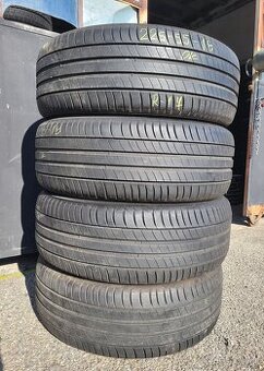 225/55 R18 Michelin