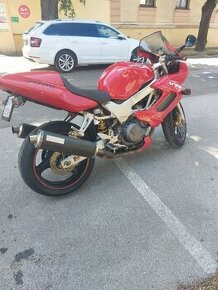 Honda vtr 1000