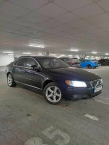 Volvo S80 V8 4.4i - 1