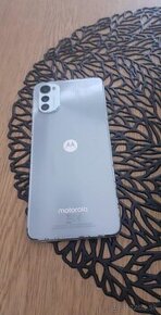 Moto e32