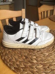 Botasky adidas č.35