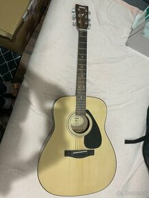 Gitara Yamaha F310