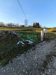 Stavebný pozemok Lietava, okr. Žilina 825m2  137-14-PEMO